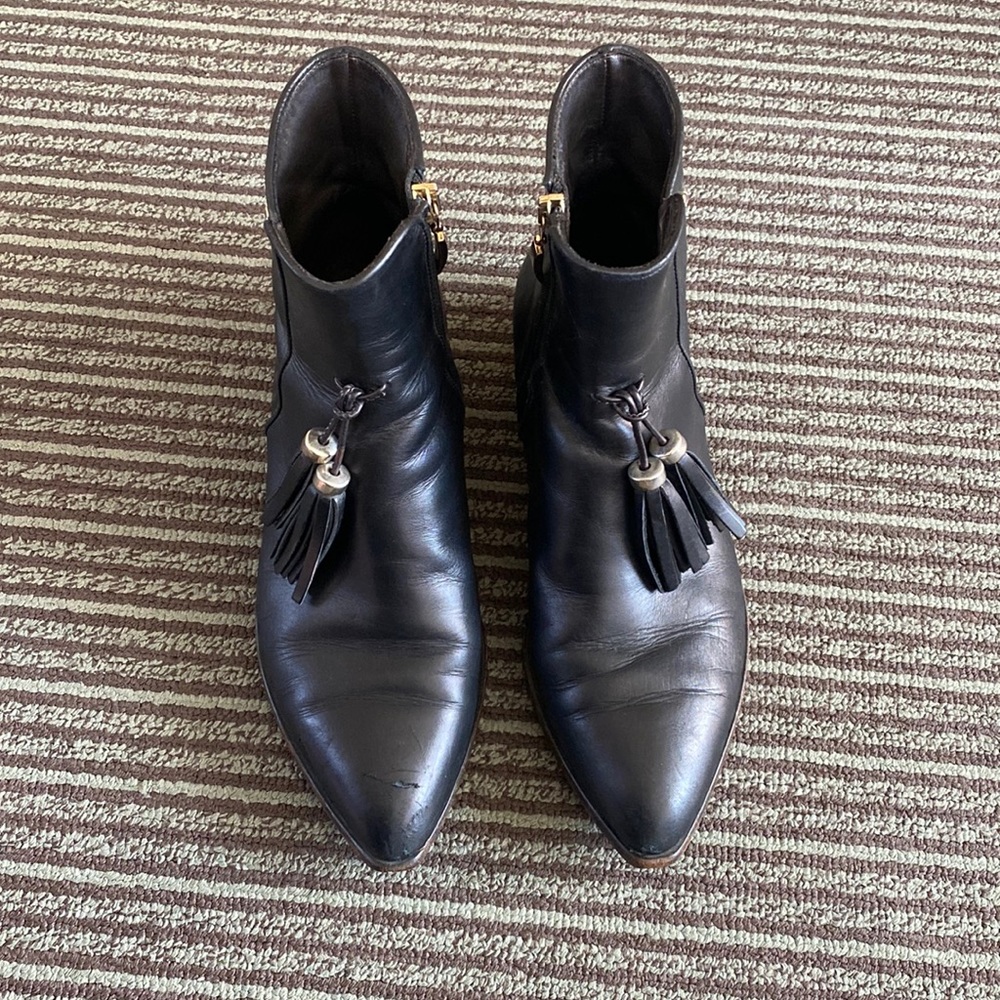 Capezzani Italian black leather booties with tassel pointed toe size 38/8